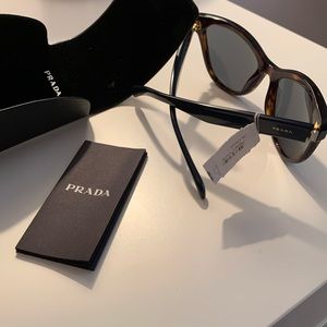 AUTHENTIC PRADA PR 21SS SUNGLASSES